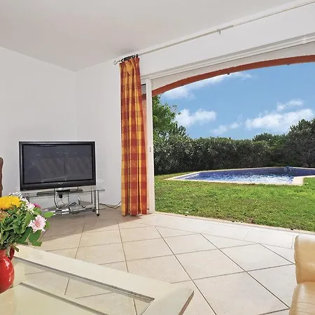 Holiday Bld. Florentin Brigaud בית נופש סן-מקסים
